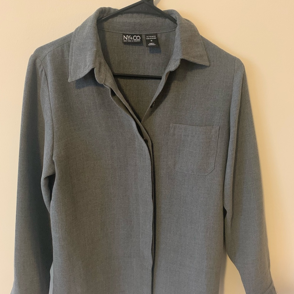 NY & CO Grey long sleeve button down